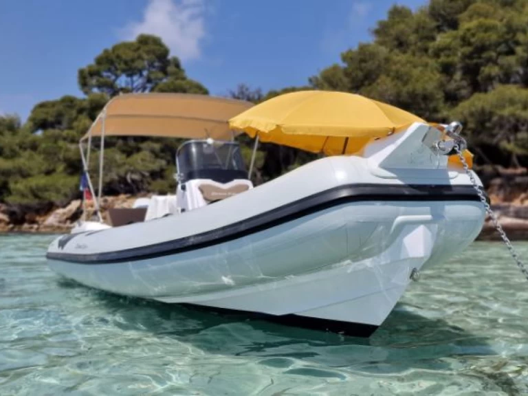 Pronájem lodi Mandelieu-la-Napoule lákavé ceny Cayman 21 Sport