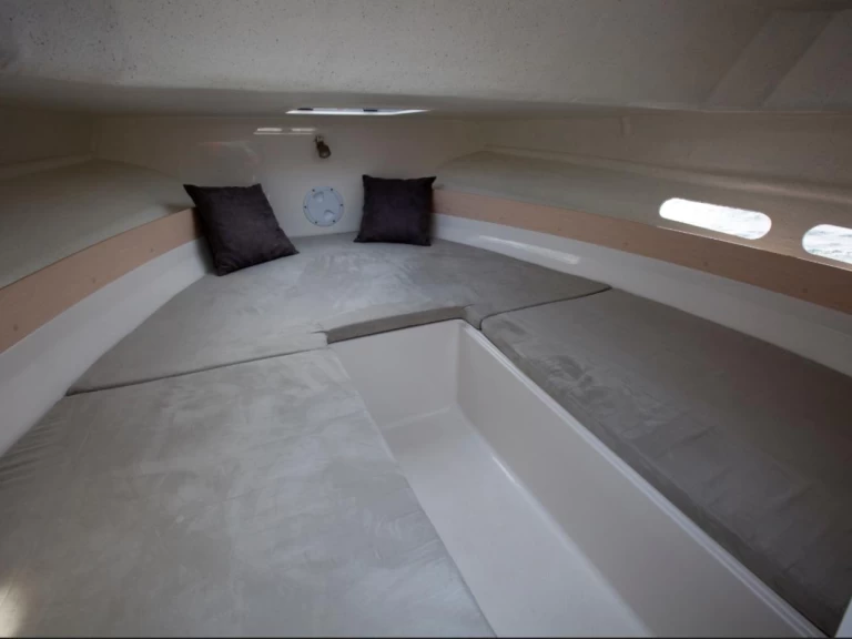 Pronajmout Motorová loď se skipperem či ne Pacific Craft v Le Gosier