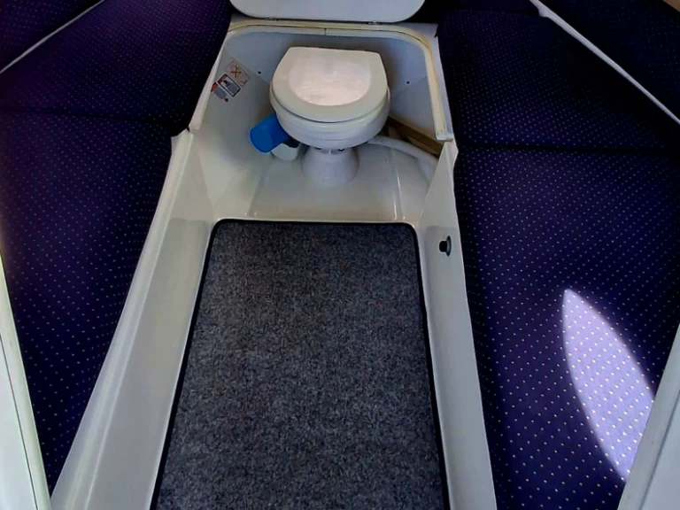 Pronájem lodi Orizzonti Syros 190 v La Spezia na Samboatu