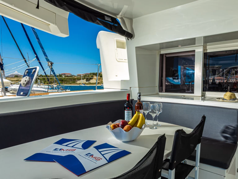 Lagoon Lagoon 450 F jednotlivci a charterové společnosti v Paleros