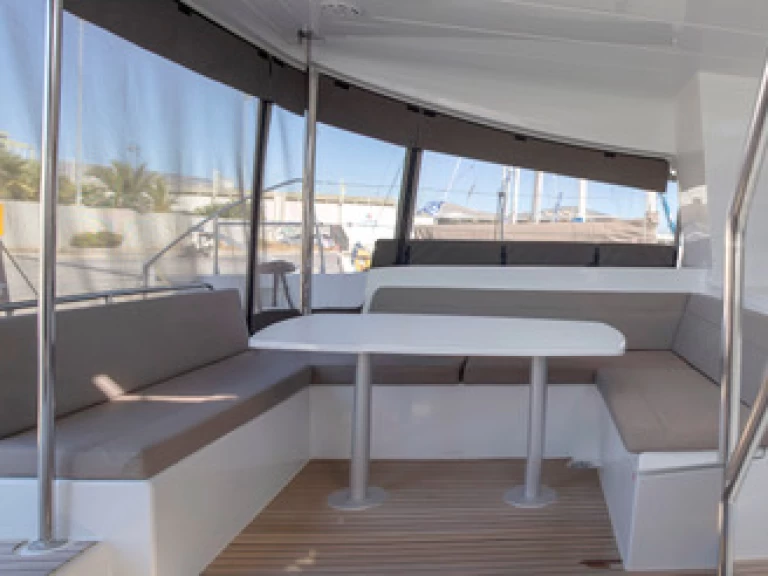 Pronájem lodi Lagoon Lagoon 450 v Kallithéa na Samboatu