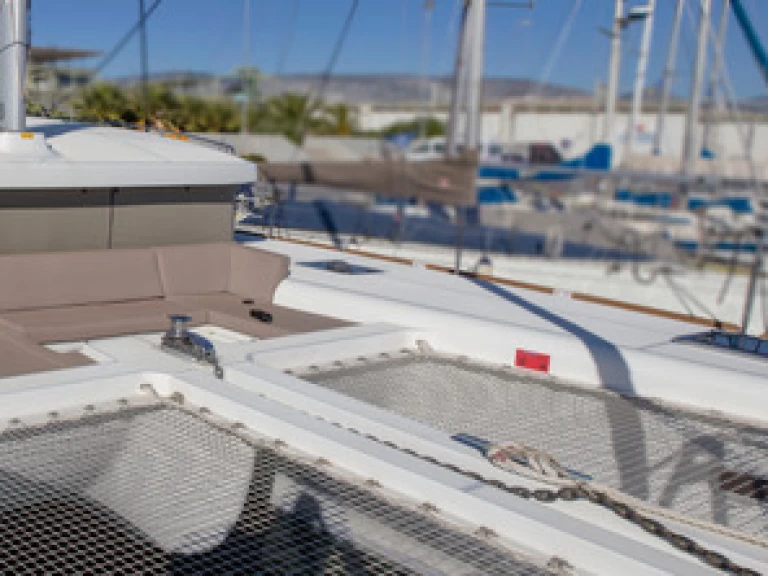 Pronajmout Katamarán se skipperem či ne Lagoon v Kallithéa