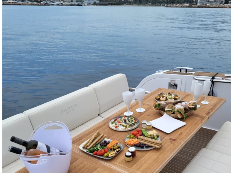 Pronájem jachty v Atény -Pardo Yachts Pardo 38 na Samboatu