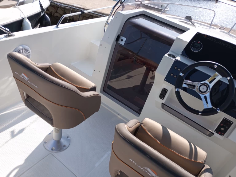 Atlantic Sun Cruiser 630 jednotlivci a charterové společnosti v Šibenik 