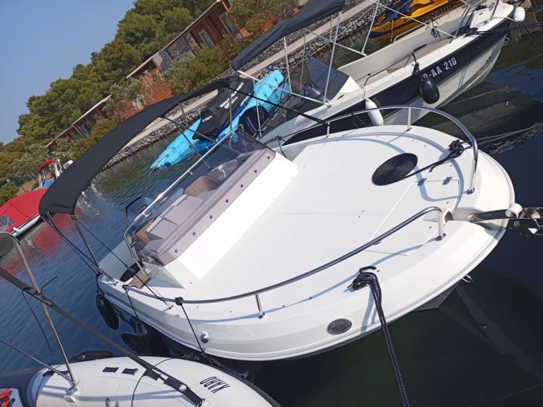 Pronajmout si Atlantic Sun Cruiser 630 v Šibenik 