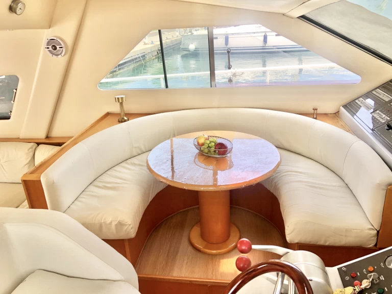 Raffaelli Storm jednotlivci a charterové společnosti v San Lorenzo al Mare