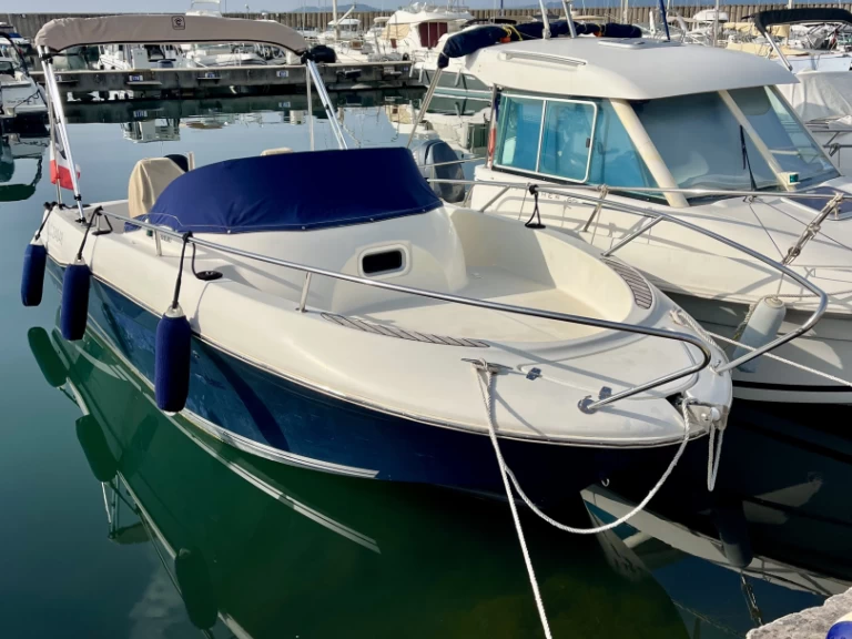 Pronájem jachty v Sainte-Maxime -Jeanneau Cap Camarat 625 WA na Samboatu