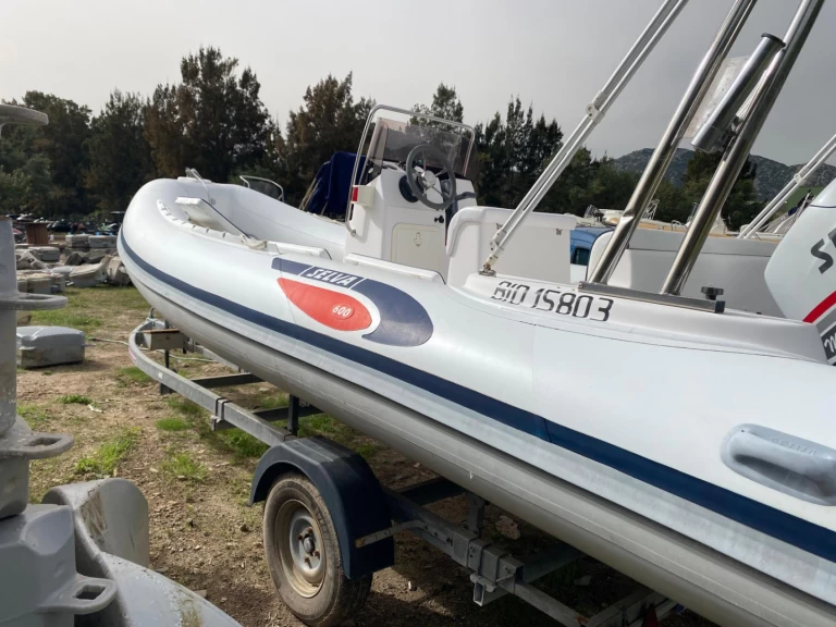 Pronajmout si Selva Evolution D.600 v Saint-Florent