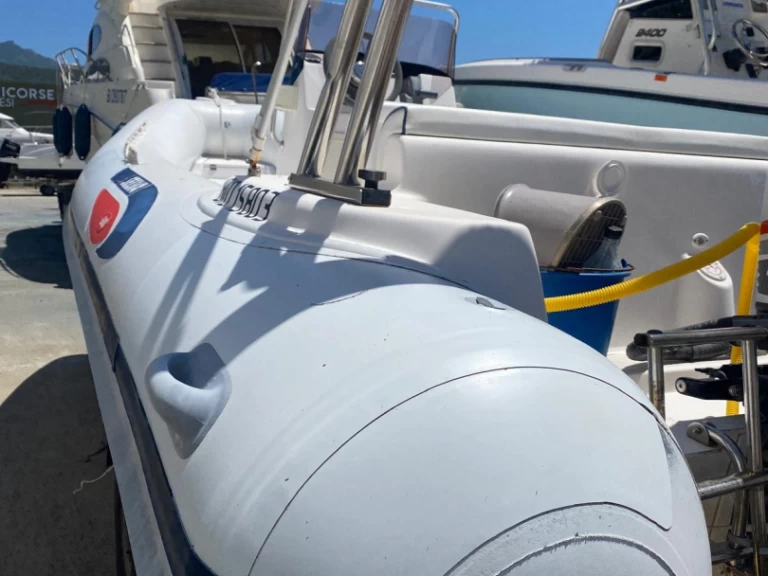 Pronájem lodi Saint-Florent lákavé ceny Evolution D.600