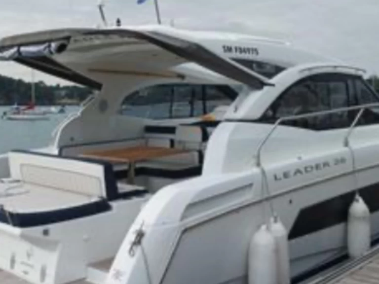 Pronájem lodi Bénéteau Cap Camarat 7.5 CC v Pinarellu na Samboatu