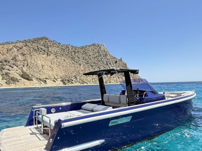 Pronajmout si Fjord Fjord 36 Open v Ibiza Magna