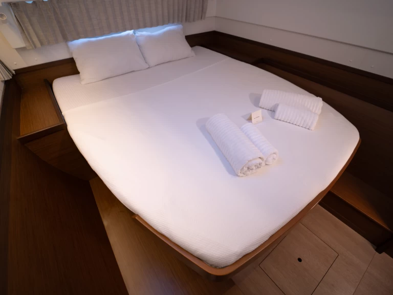 Pronájem Katamarán Lagoon s licencí