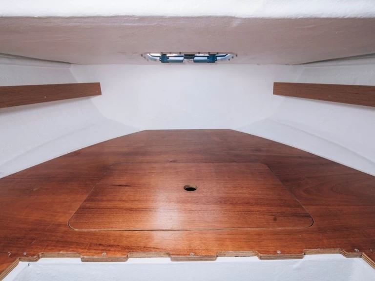 Pronájem Motorová loď Bénéteau s licencí