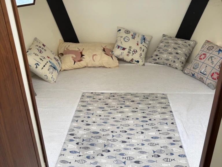 Pronájem lodi Split lákavé ceny Aliskaf37 