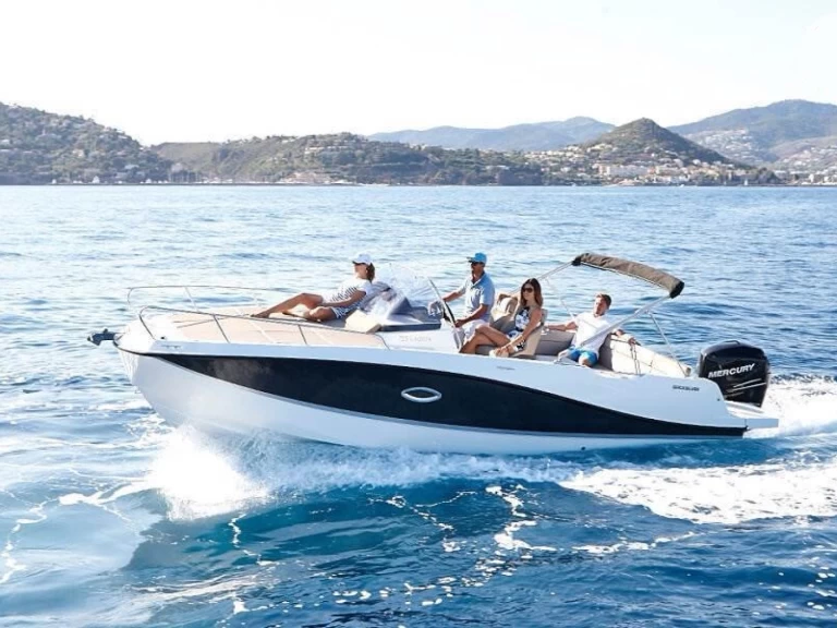 Pronájem lodi Quicksilver Activ 755 Sundeck v Palma de Mallorca na Samboatu