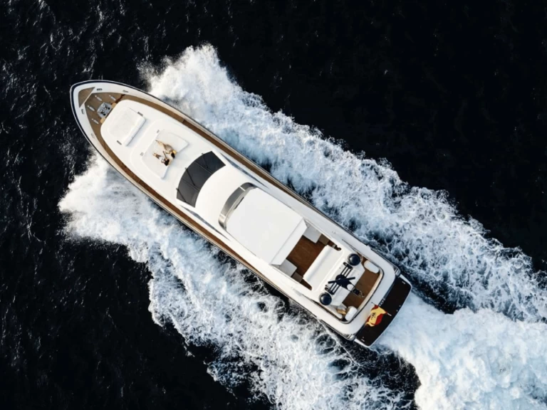 Pronajmout Jachta se skipperem či ne Astondoa v Ibiza Town