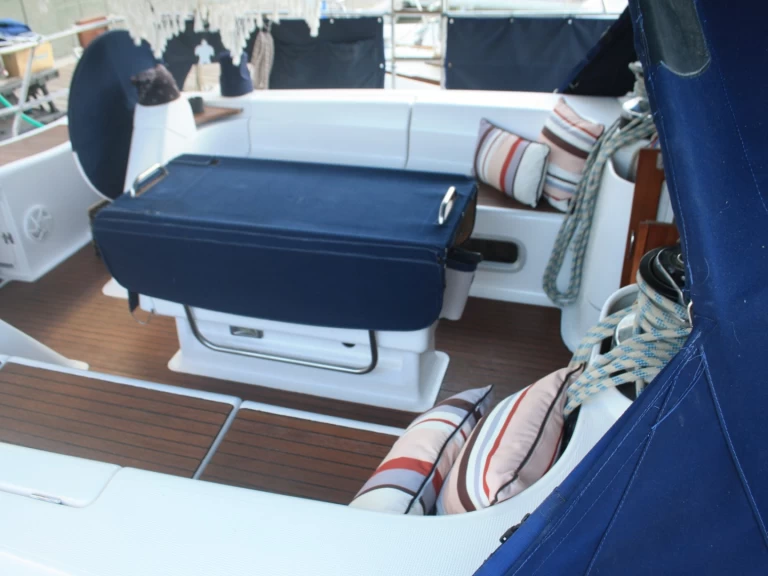 Pronájem Plachetnice Bavaria s licencí