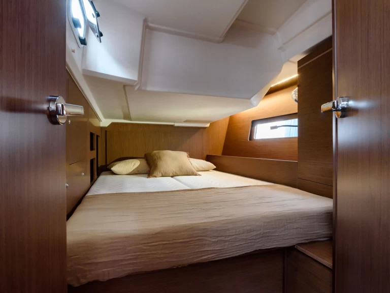 Bénéteau Oceanis 46.1 jednotlivci a charterové společnosti v Cannigione