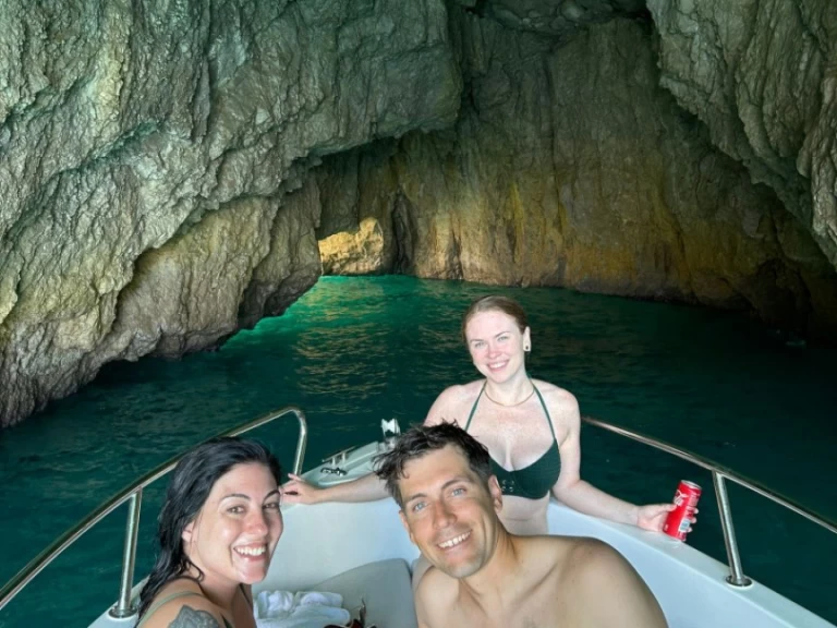 Pronajmout Motorová loď se skipperem či ne Teorema v Sorrento