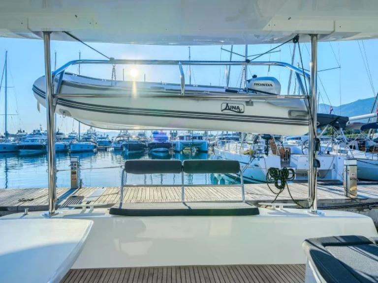 Pronájem lodi Lagoon Lagoon 42 v Kaštela na Samboatu