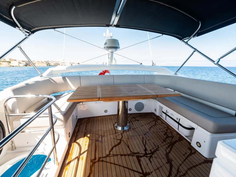 Pronájem Jachta v San Ġiljan -Sunseeker Manhattan 52