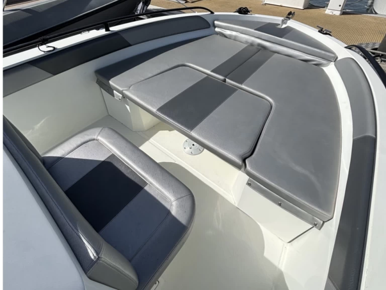 Pronajmout si BMA BMA X199 v Arcachon