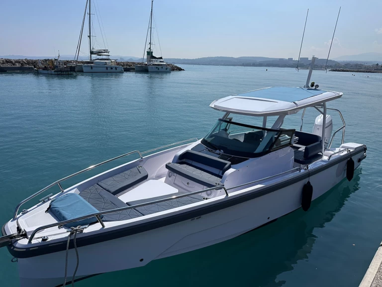 Pronajmout si Axopar 29 Sun Top v Saint-Laurent-du-Var