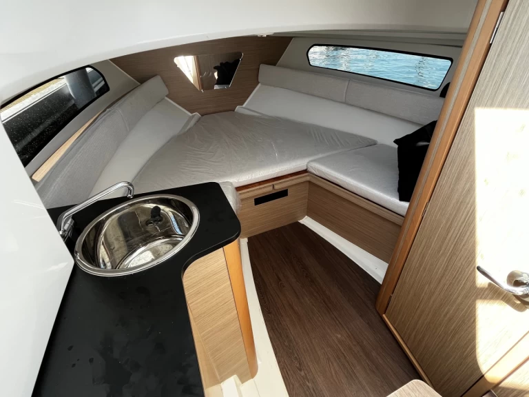 Pronájem Motorová loď v Port la Forêt -Jeanneau Cap Camarat 7.5 WA