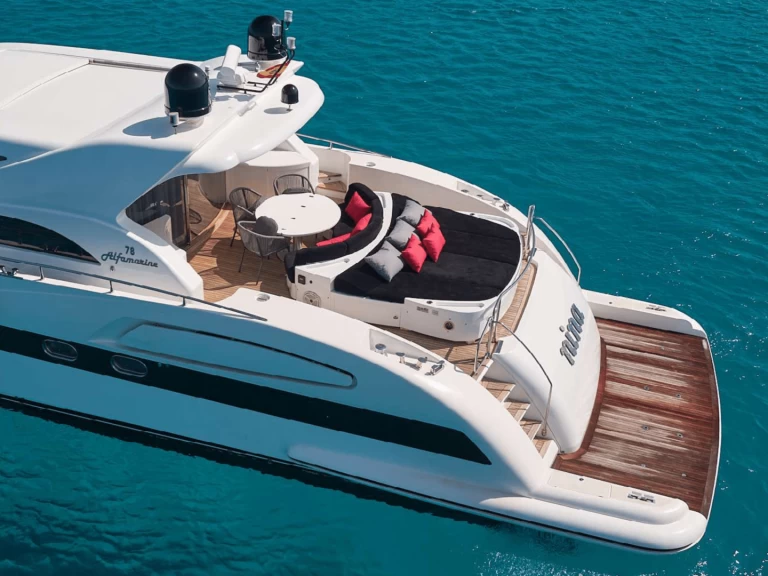 Pronajmout si Alfamarine 78 v Ibiza Town