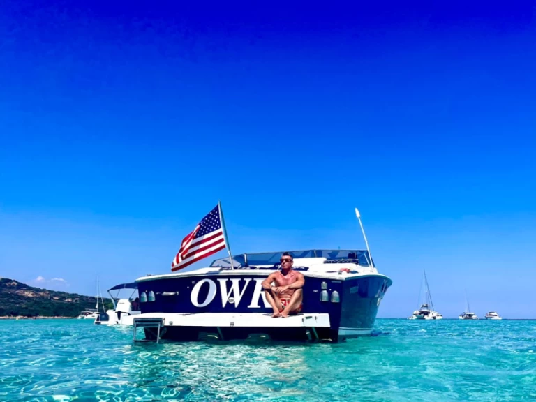 Tornado 38 classic jednotlivci a charterové společnosti v Porto Cervo