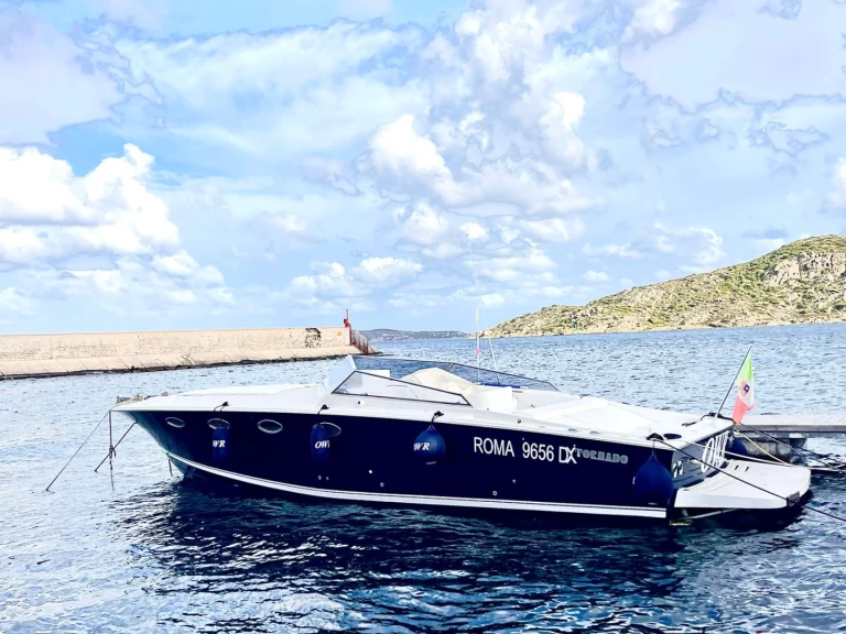 Pronájem jachty v Porto Cervo -Tornado 38 classic na Samboatu