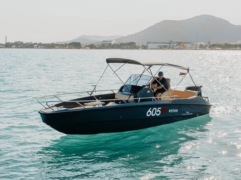 Pronájem lodi Oceanmaster 605 v Port d'Alcudia na Samboatu