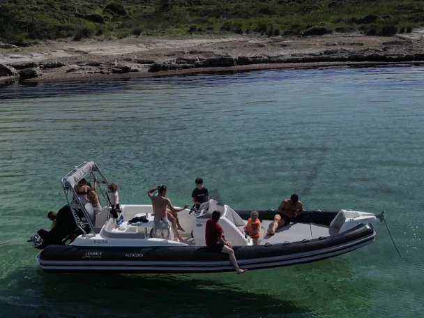 Pronájem jachty v Algajola -FANALE MARINE Altagna 800 na Samboatu