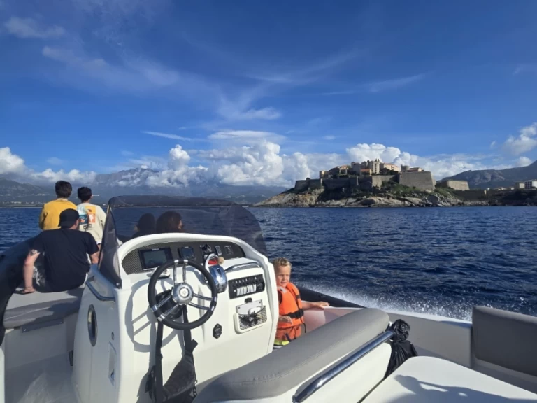 Pronájem lodi Algajola lákavé ceny Altagna 800