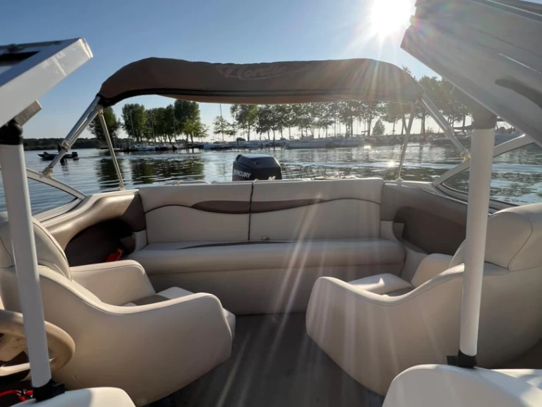 Pronájem Motorová loď Nordic s licencí