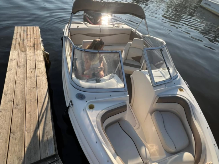 Motorová loď k pronájmu v Biscarrosse za nejlepší cenu