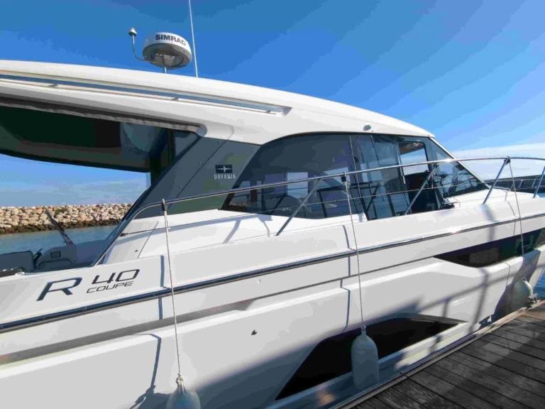 Pronájem lodi Bavaria R40 Coupe v Cádiz na Samboatu