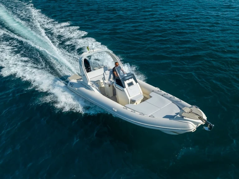 Pronajmout Polotuhá loď se skipperem či ne Nuova Jolly v Portisco