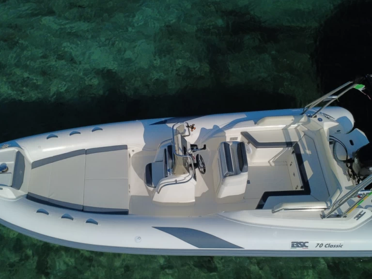 Pronajmout Polotuhá loď se skipperem či ne Bsc v Cannigione