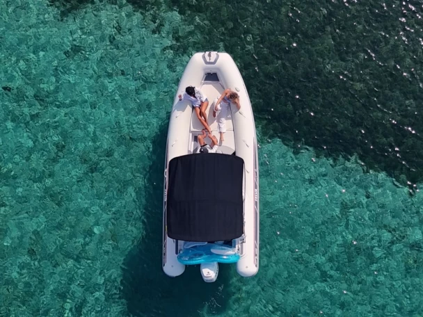 Pronajmout Polotuhá loď se skipperem či ne Selva v Ibiza Town