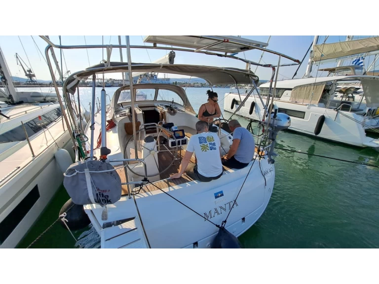 Pronajmout si Bavaria Cruiser 40 v Volos