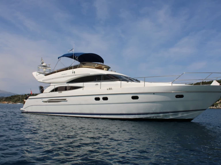 Pronájem jachty v Pórto Chéli -Princess, UK Lady Hope na Samboatu