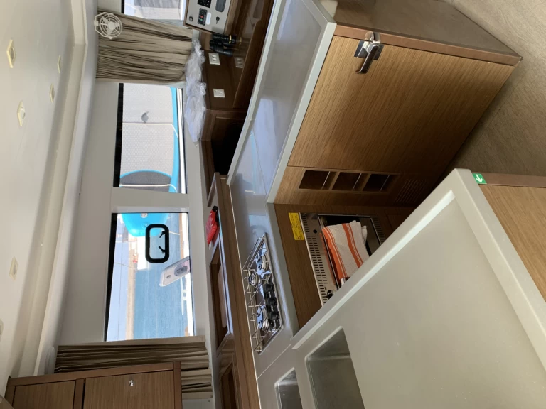 Pronájem lodi Lagoon Lagoon 450 F v Alimos na Samboatu