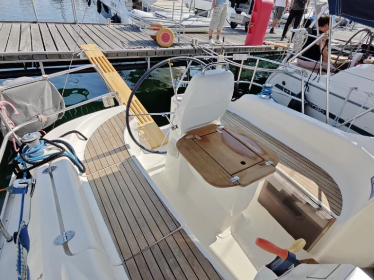 Pronájem lodi Bavaria Bavaria 30 Cruiser v Punat na Samboatu
