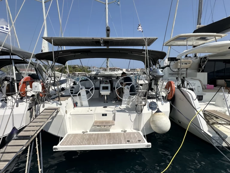Pronájem lodi Bavaria Bavaria C42 v Alimos na Samboatu