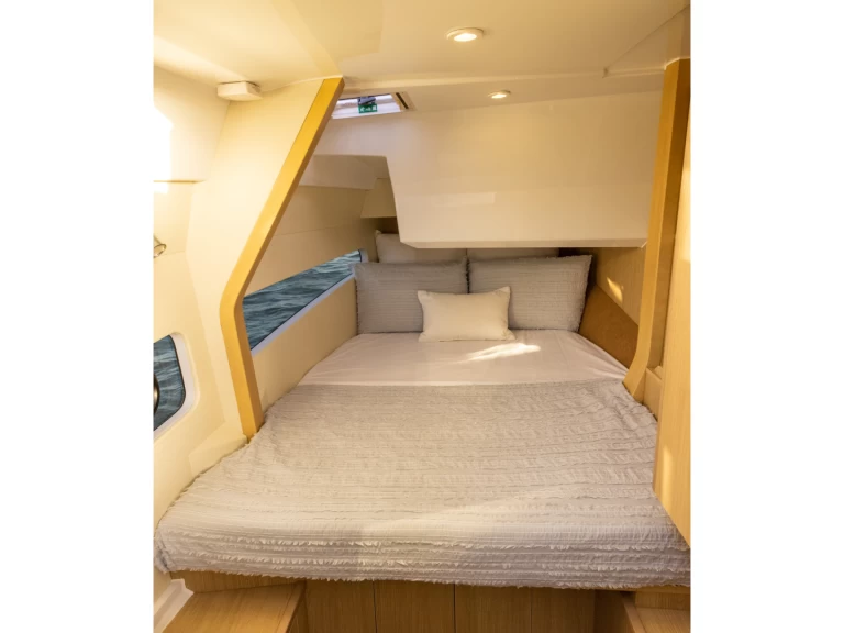 Pronájem Motorová loď Aquila s licencí