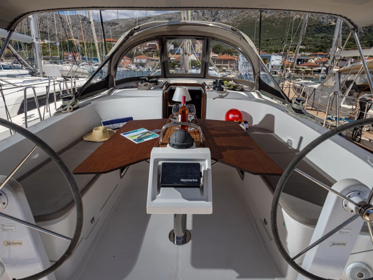 Pronájem jachty v Paleros -Bavaria Cruiser 46 na Samboatu