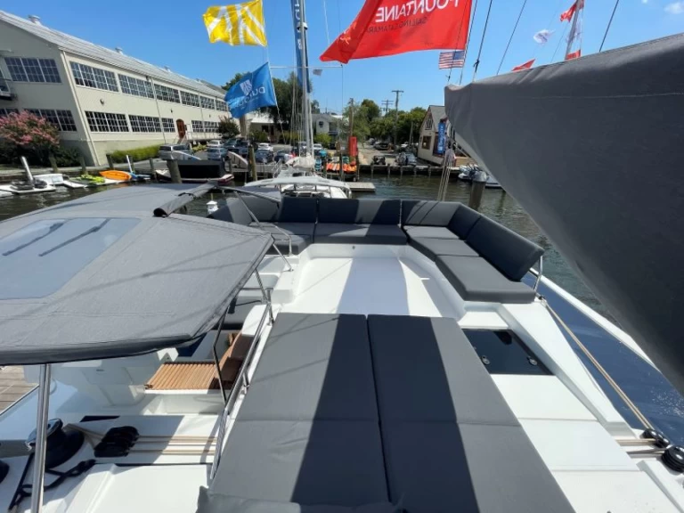 Fountaine Pajot Tanna 47 jednotlivci a charterové společnosti v Annapolis