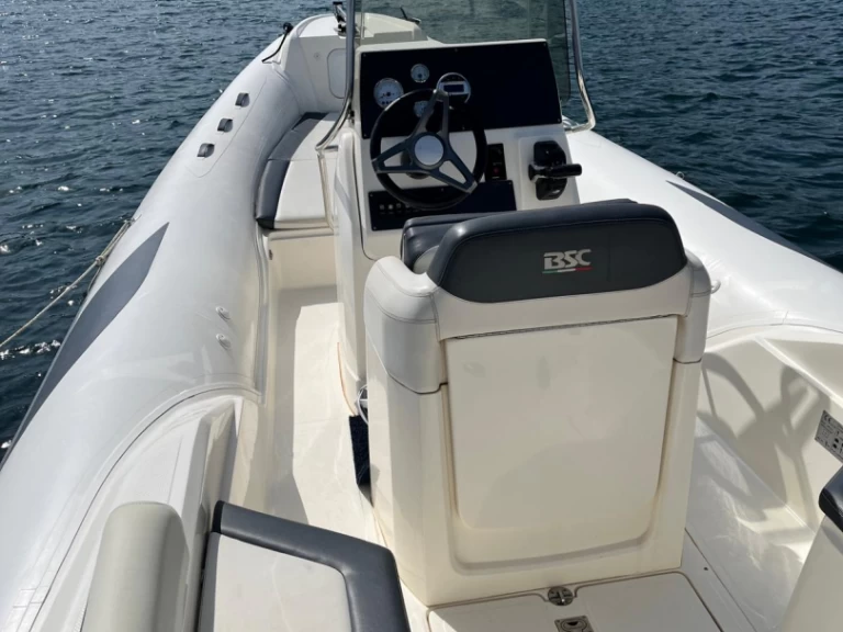 Pronajmout si Bsc BSC 70 Classic v Cannigione