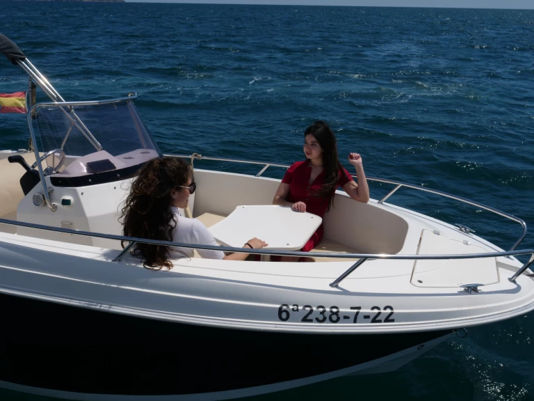 Pronajmout si Pacific Craft Pacific Craft 545 Open v Empuriabrava